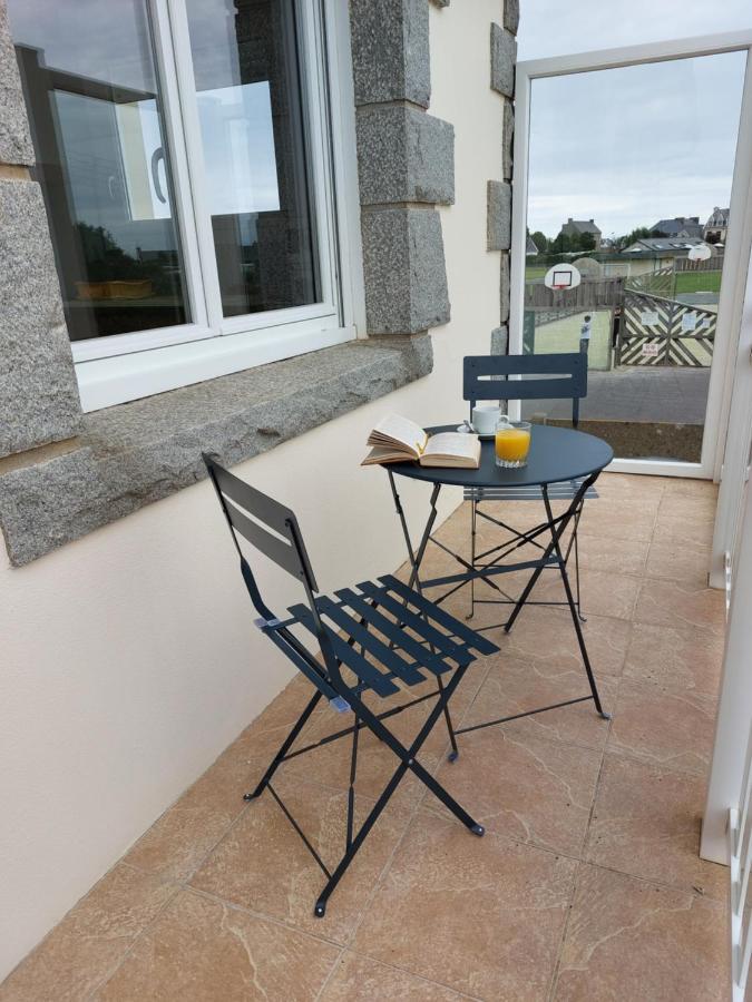 Ty Ann Maison Avec Jardin Clos De Mur, A Proximite Des Commerces Et A 3Km Des Plages Penvénan Buitenkant foto